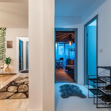Apartment Jungle 15 Min Walk To Beach & Downtown