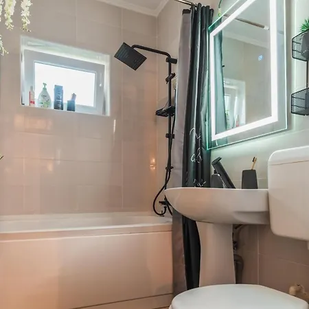 Appartement Jungle 15 Min Walk To Beach & Downtown