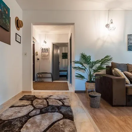 Appartement Jungle 15 Min Walk To Beach & Downtown